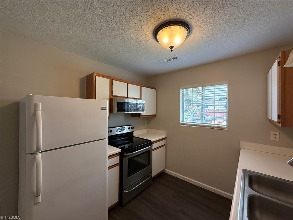 property viewer photo 2