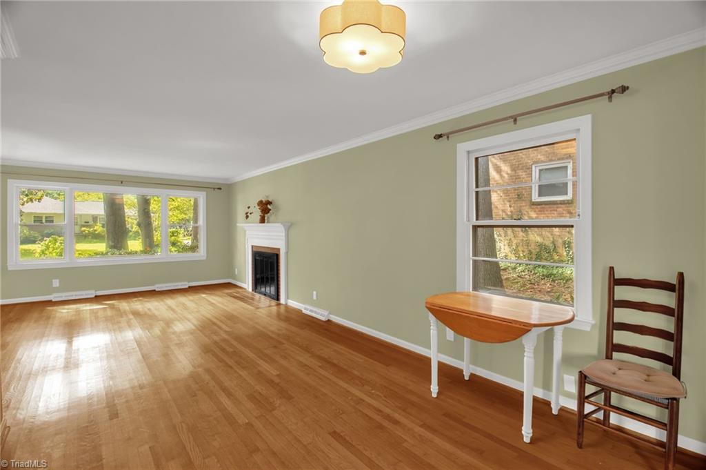 property viewer photo 10
