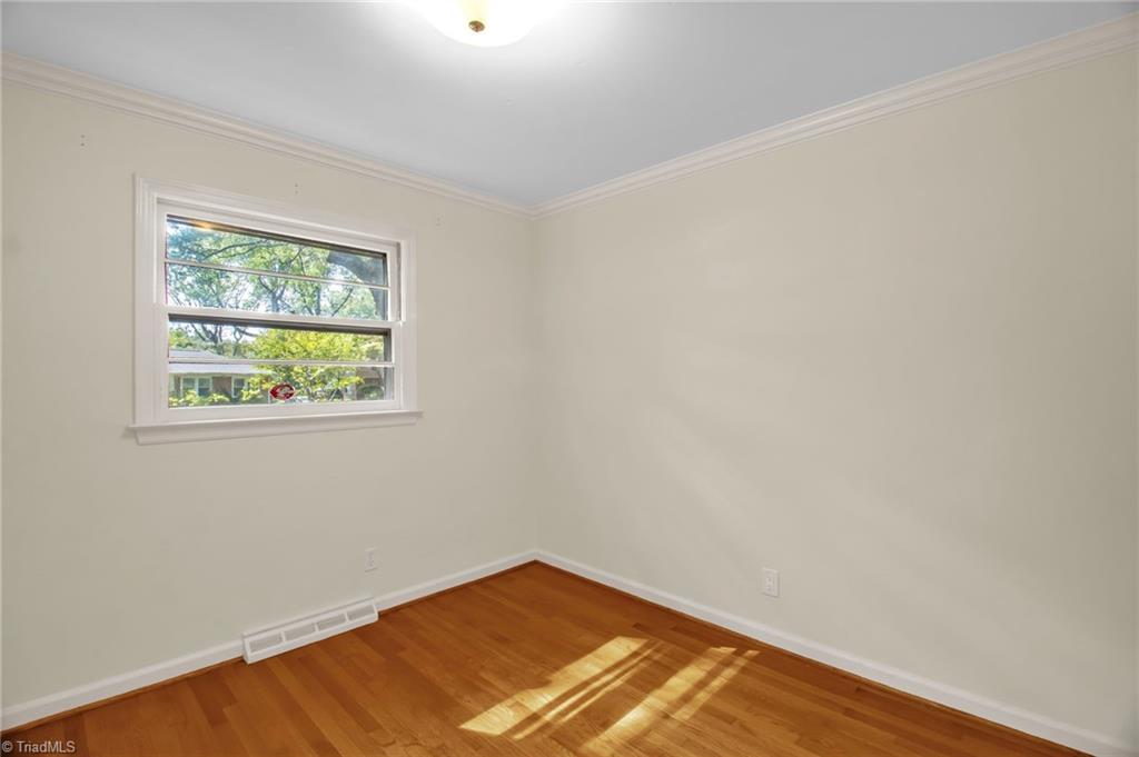 property viewer photo 26