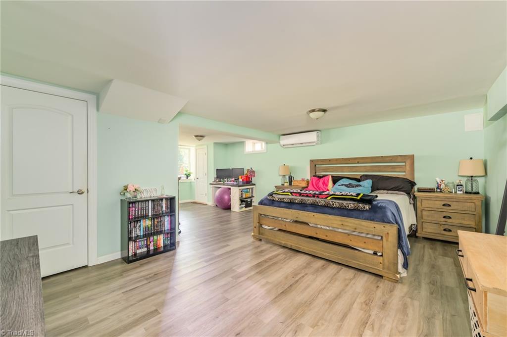 property viewer photo 19