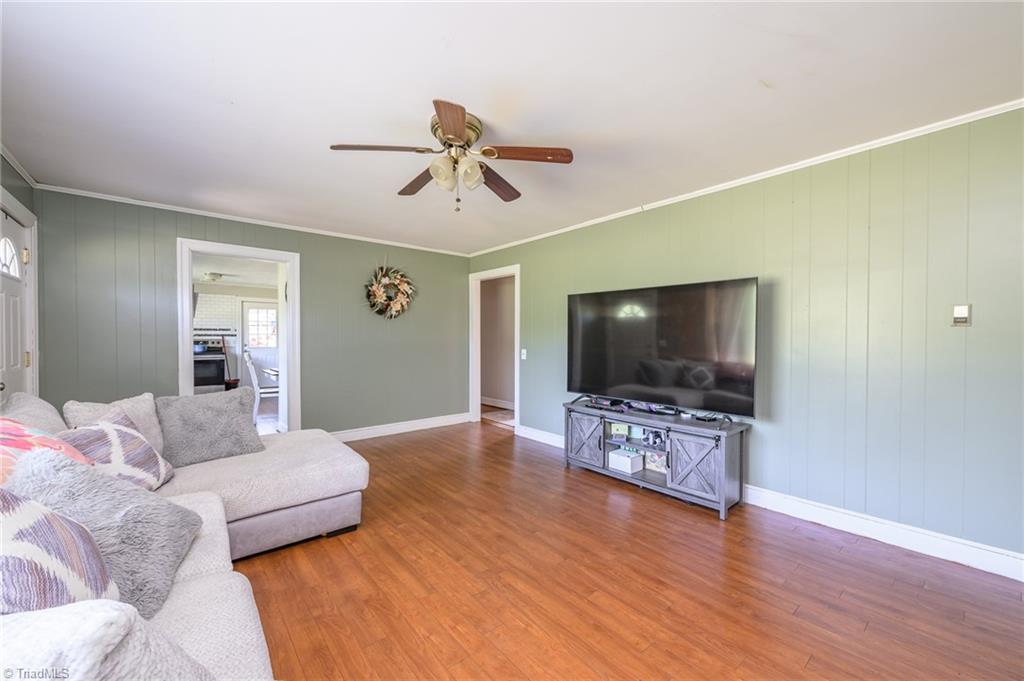 property viewer photo 5