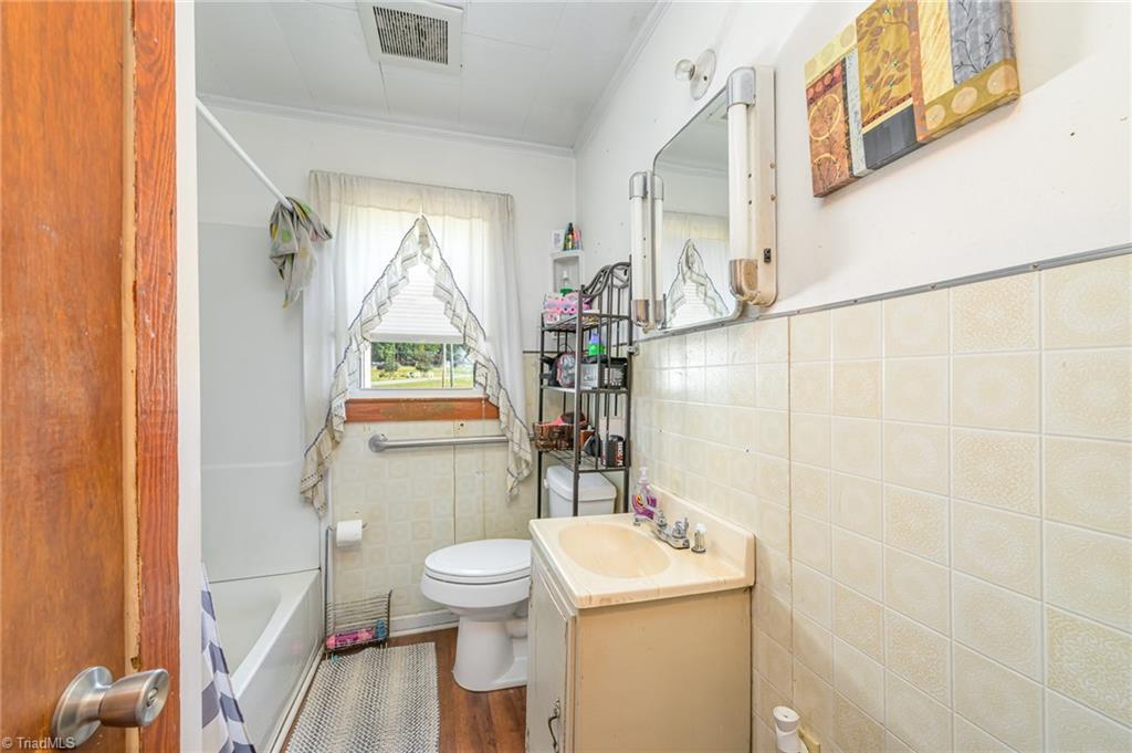 property viewer photo 9