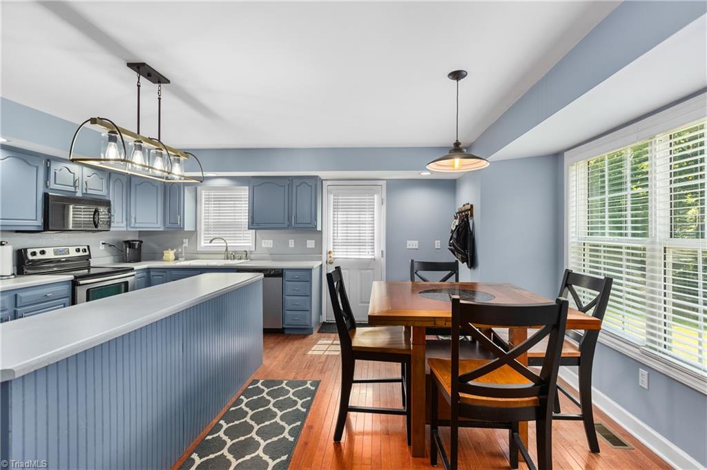 property viewer photo 15