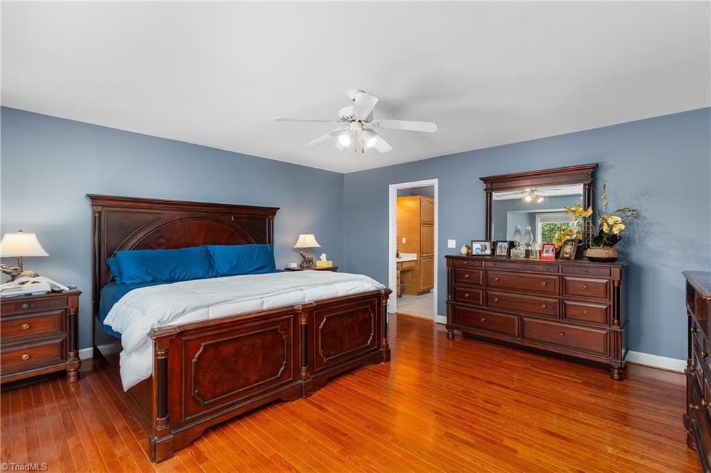 property viewer photo 19