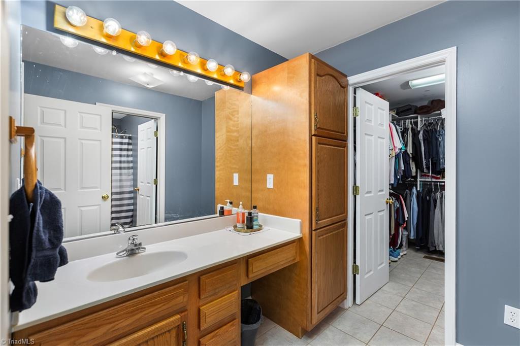 property viewer photo 22