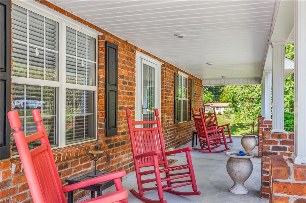property viewer photo 3