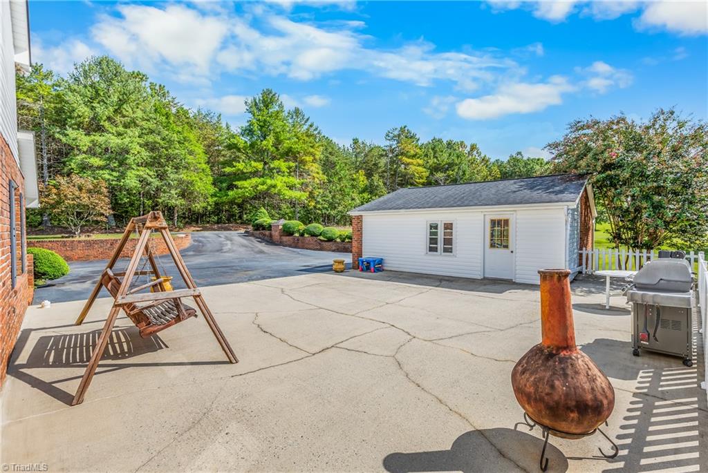 property viewer photo 35