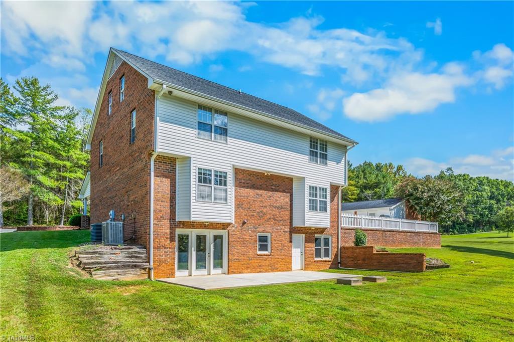 property viewer photo 41