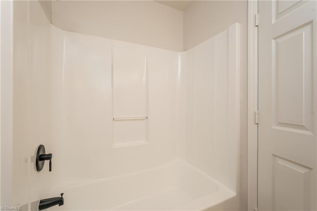 property viewer photo 13