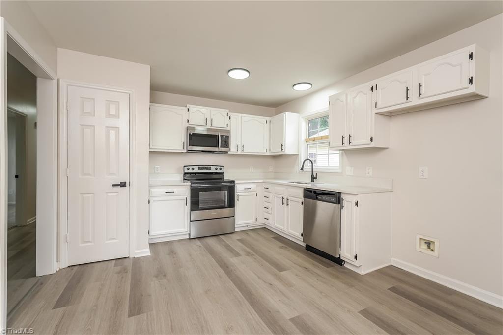 property viewer photo 5