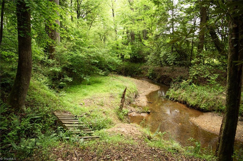 property viewer photo 6