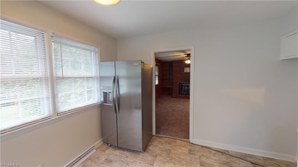 property viewer photo 2