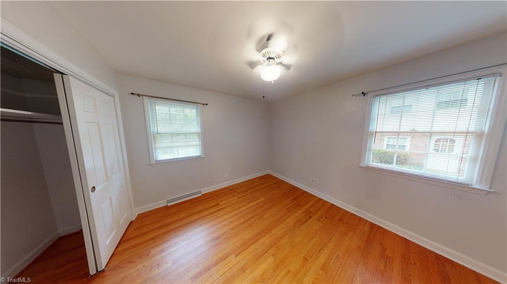 property viewer photo 7