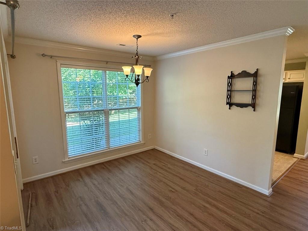 property viewer photo 1