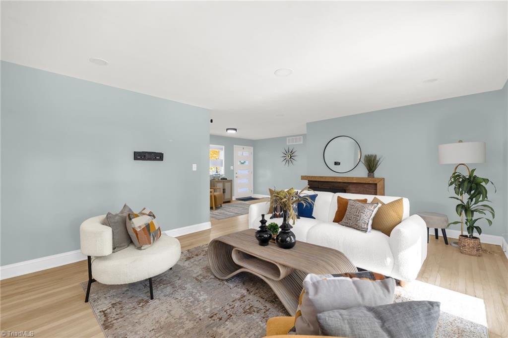 property viewer photo 10
