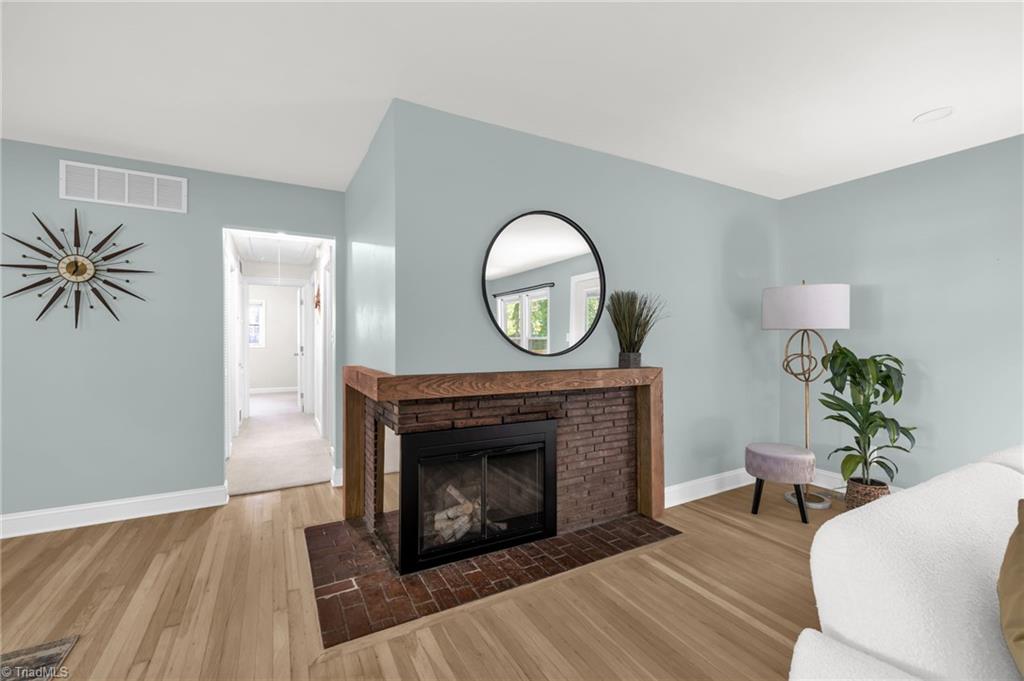 property viewer photo 11