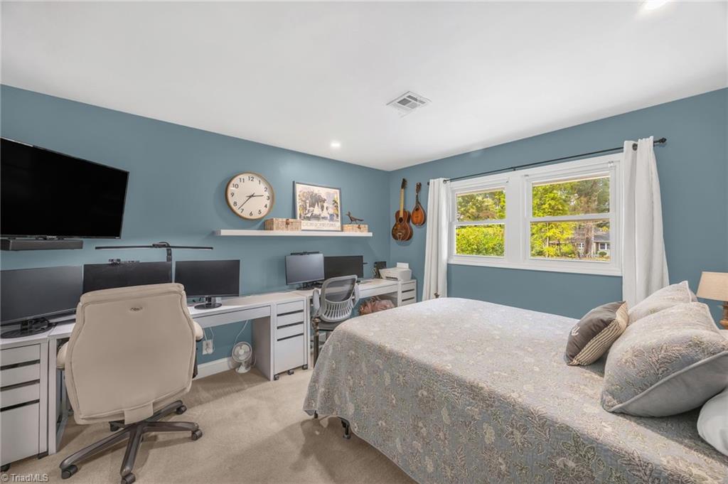 property viewer photo 18