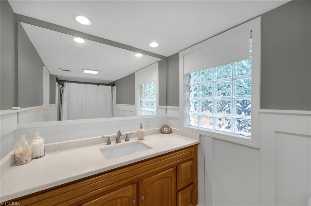property viewer photo 20