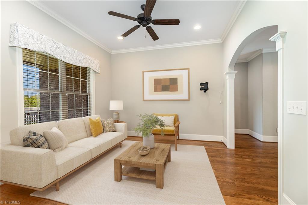 property viewer photo 16