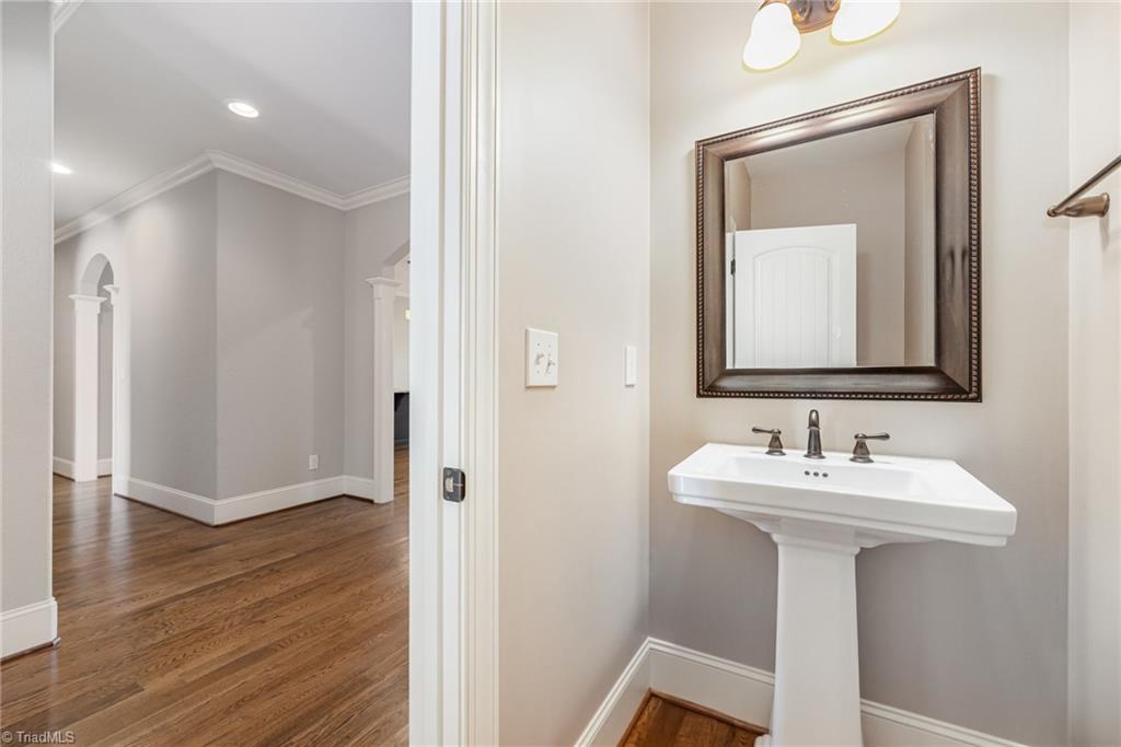 property viewer photo 17
