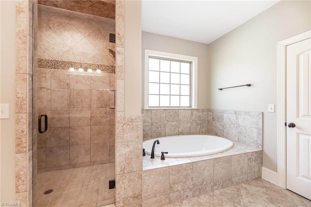 property viewer photo 20