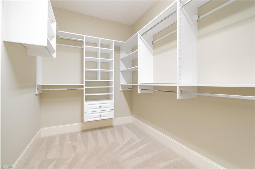 property viewer photo 21