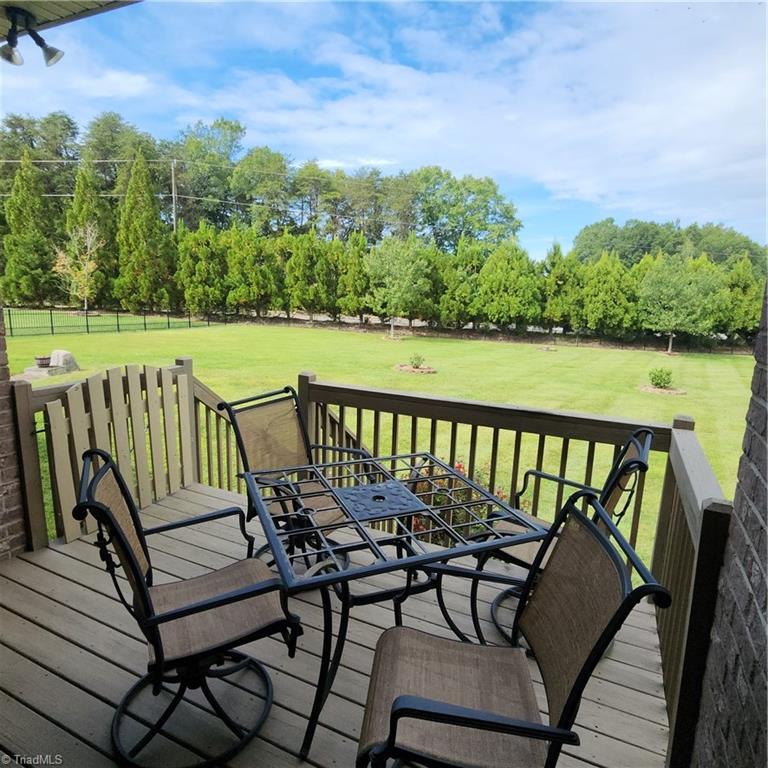 property viewer photo 27