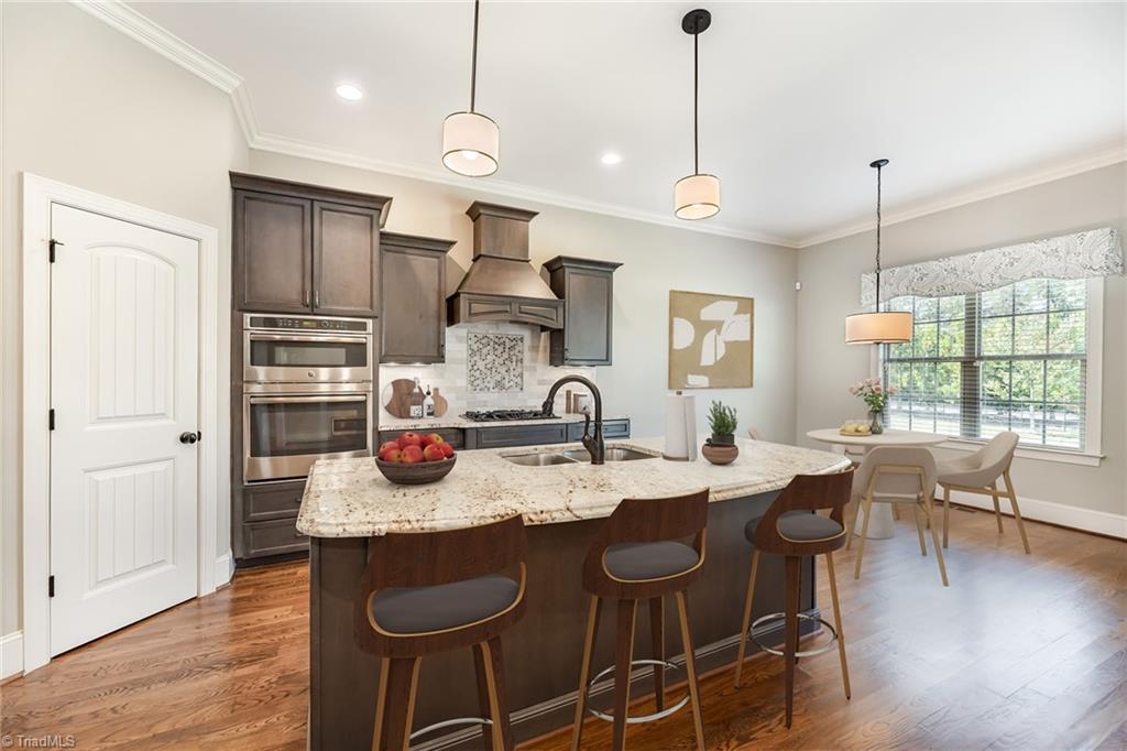property viewer photo 9
