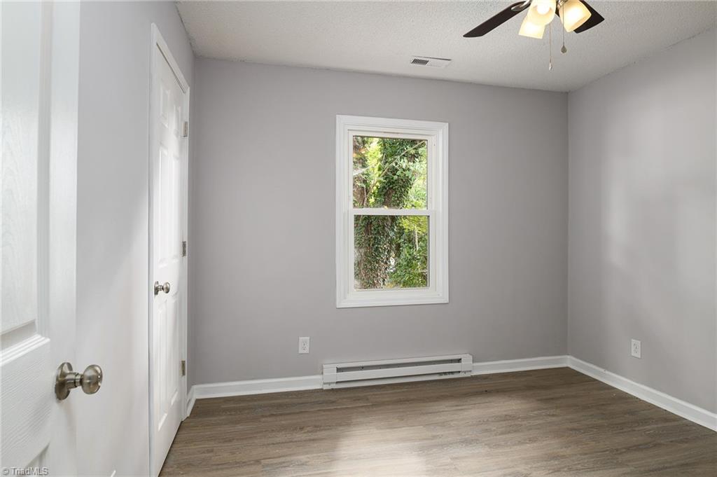 property viewer photo 11