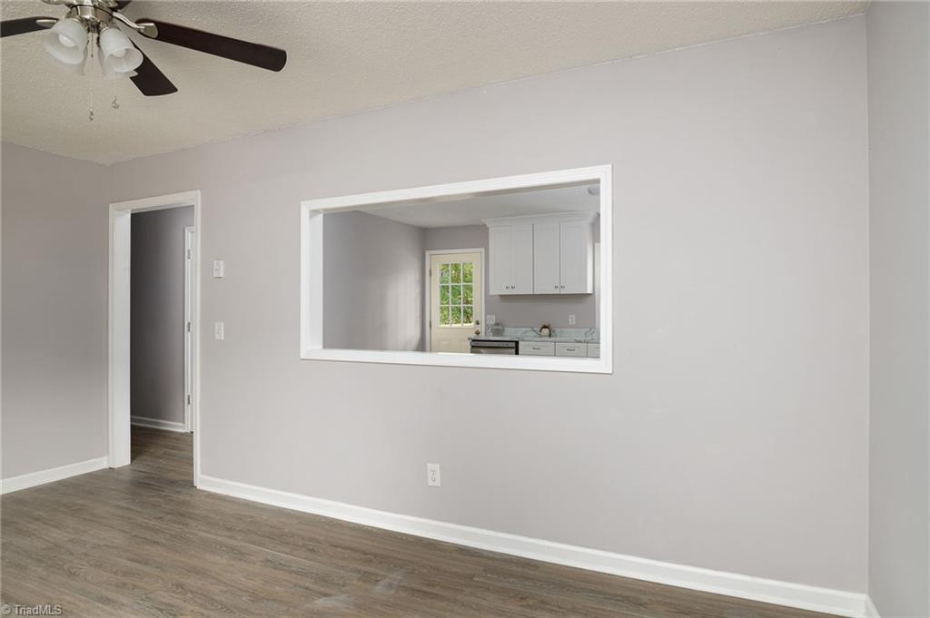 property viewer photo 3