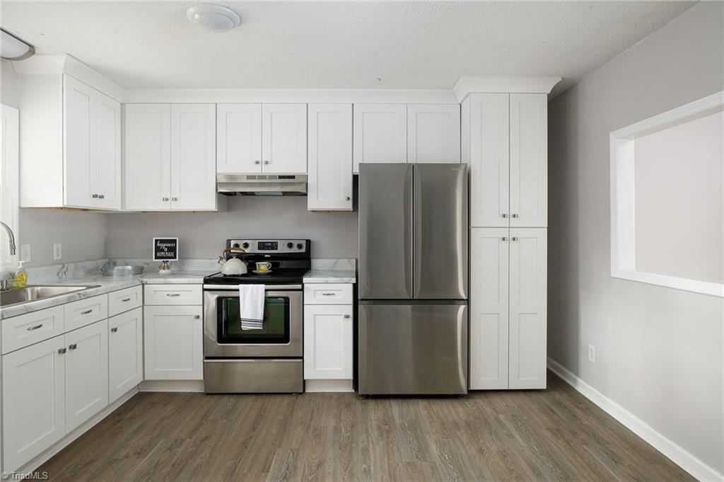 property viewer photo 6