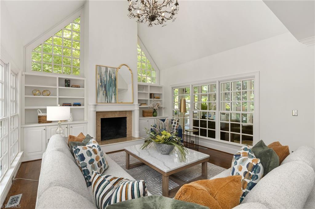 property viewer photo 20