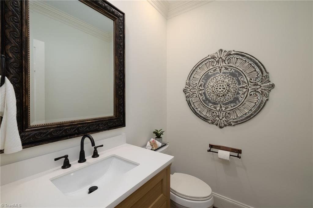 property viewer photo 25