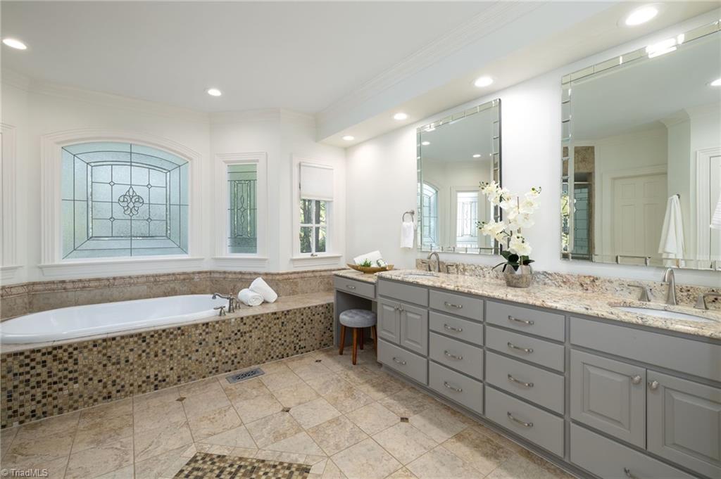 property viewer photo 28
