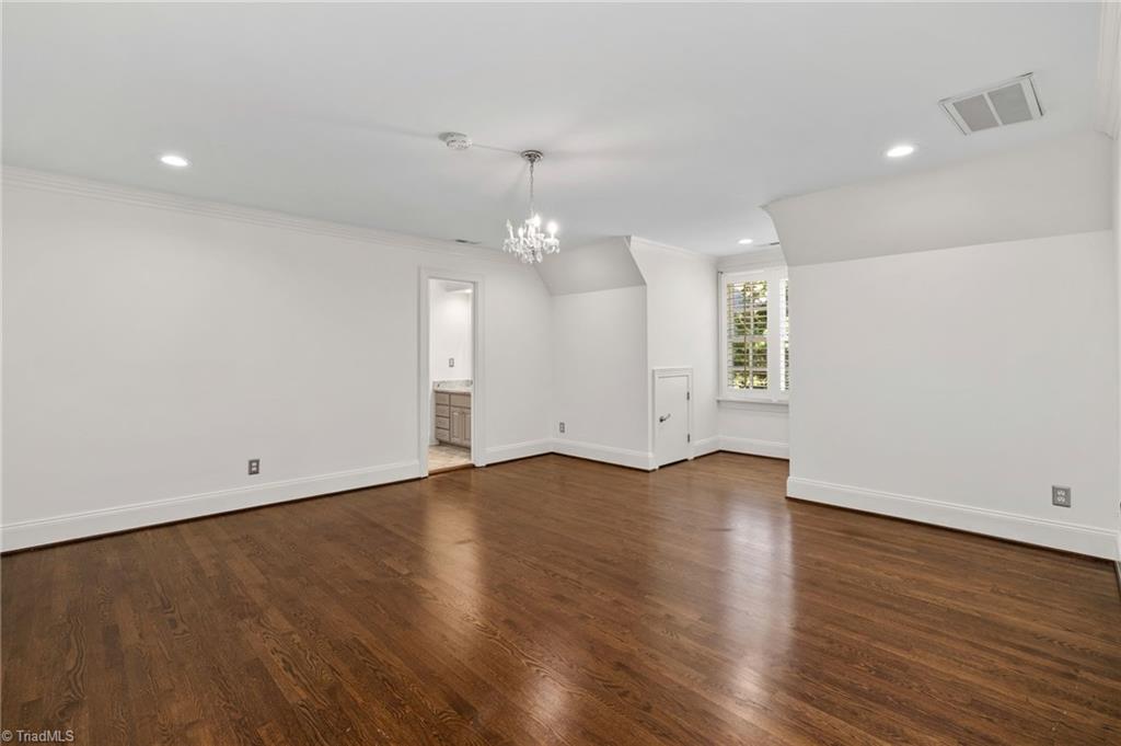 property viewer photo 34