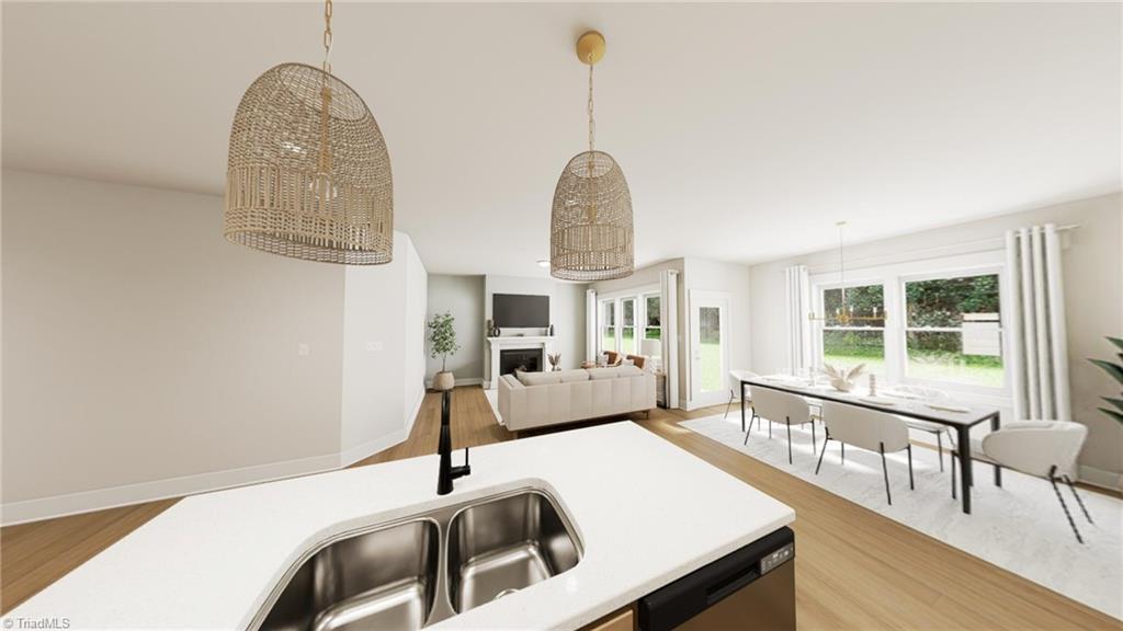 property viewer photo 5