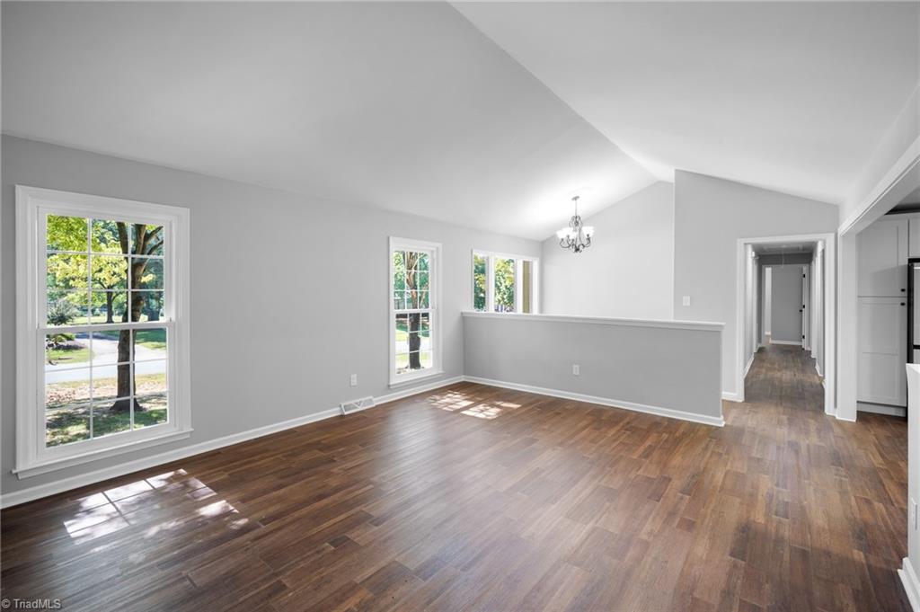 property viewer photo 10