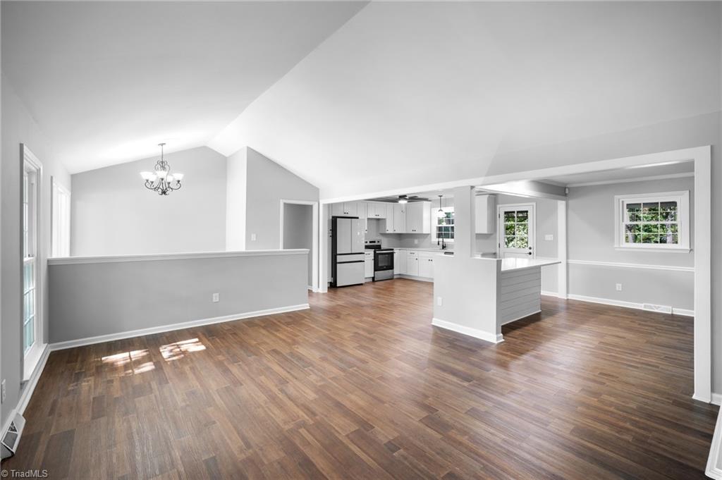 property viewer photo 19
