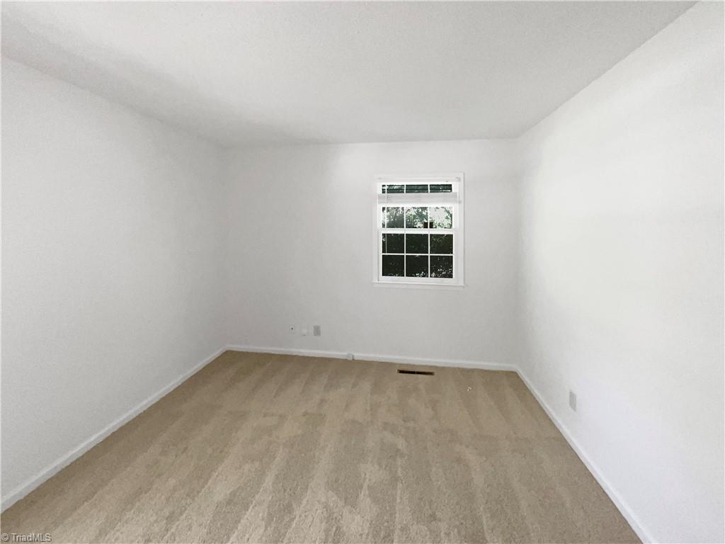 property viewer photo 13