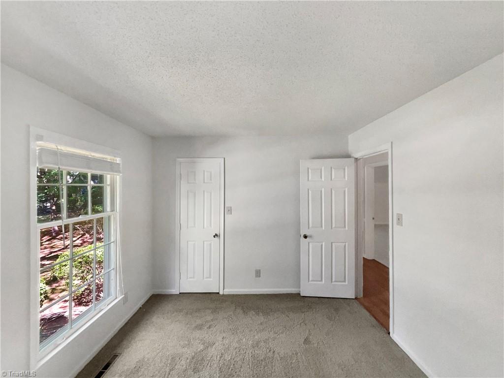 property viewer photo 9