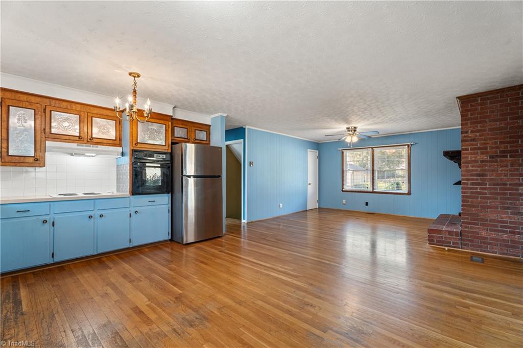 property viewer photo 5