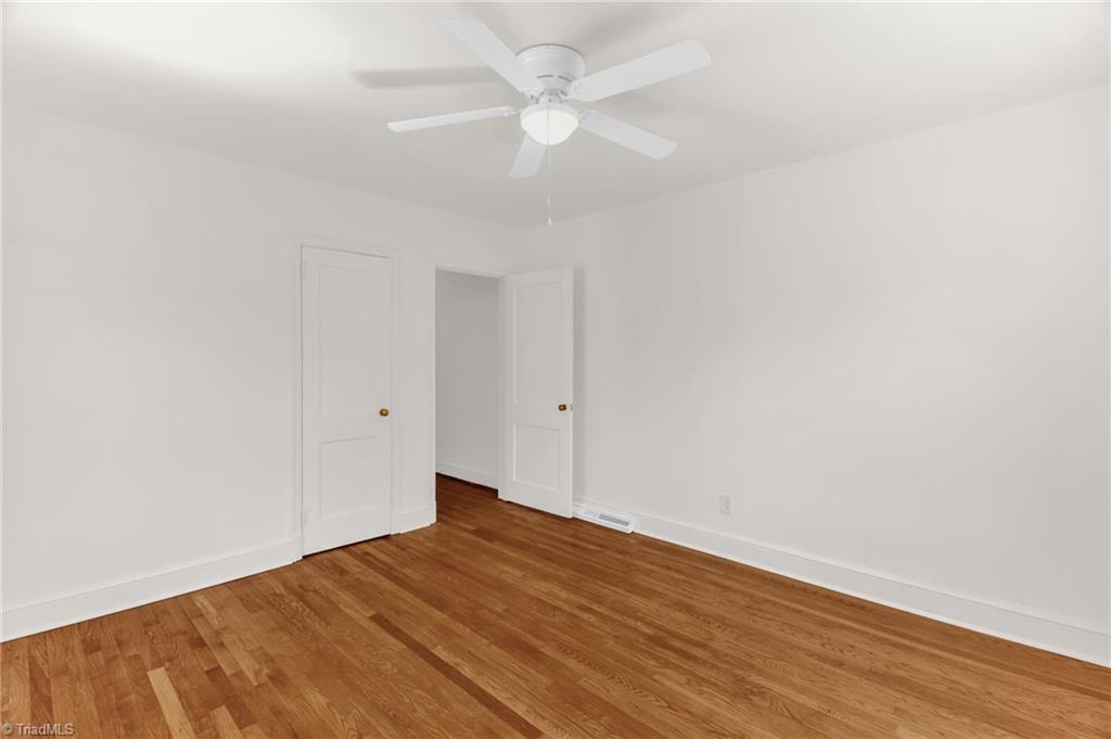 property viewer photo 13