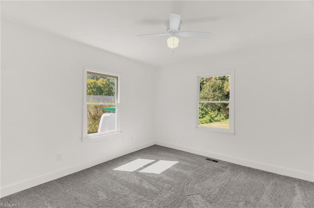 property viewer photo 15