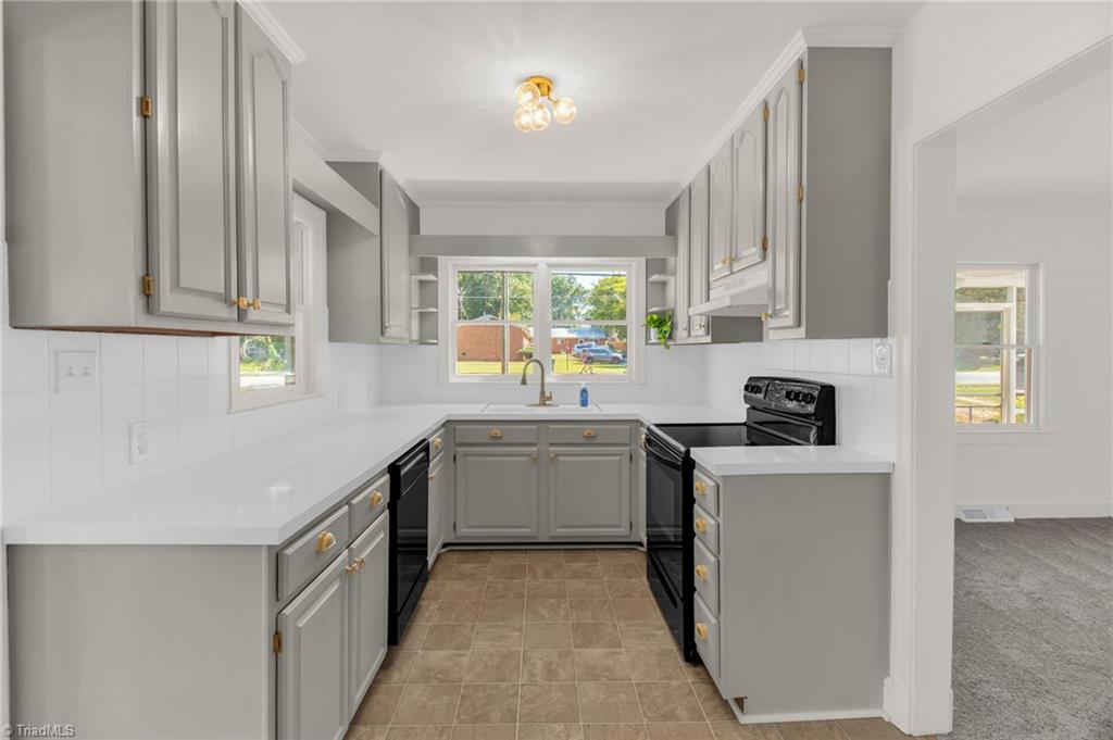 property viewer photo 2