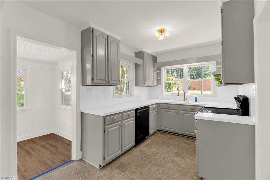 property viewer photo 3