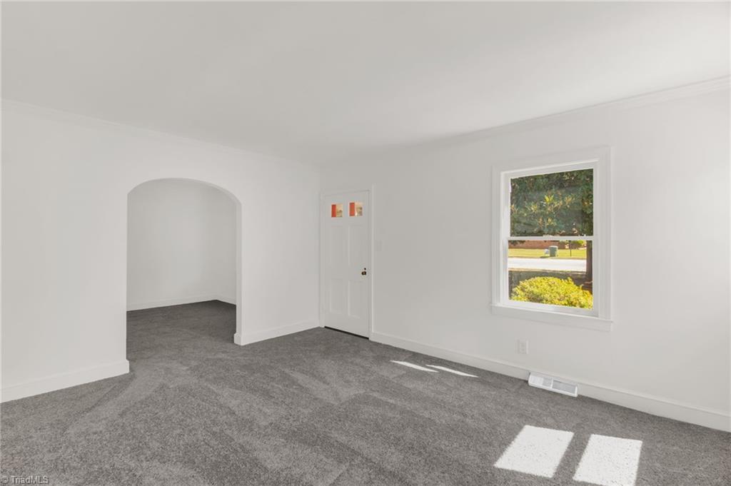 property viewer photo 7