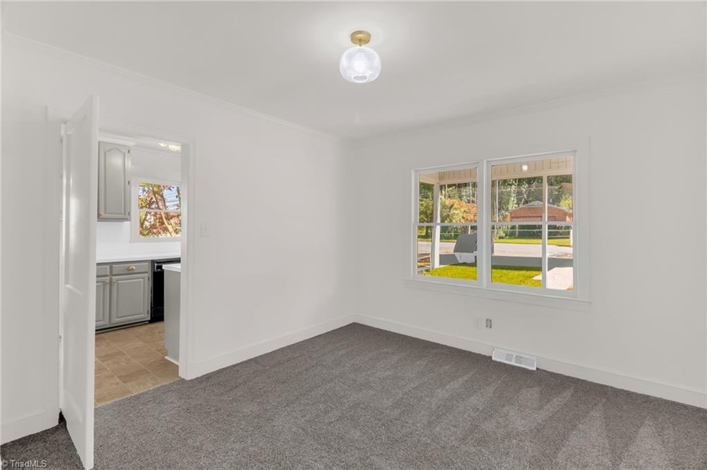 property viewer photo 9