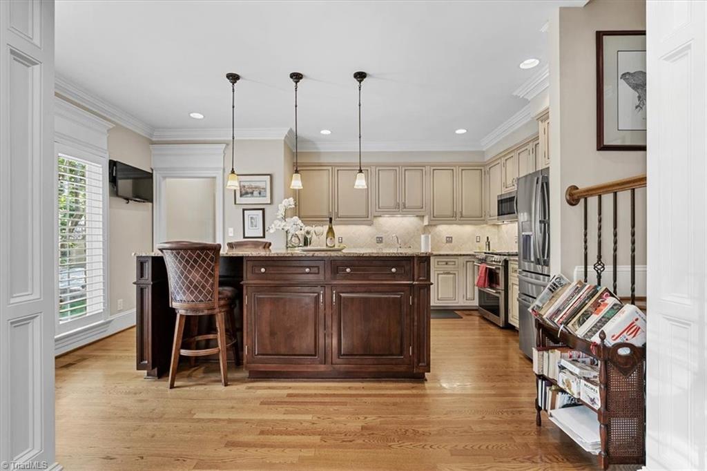 property viewer photo 11
