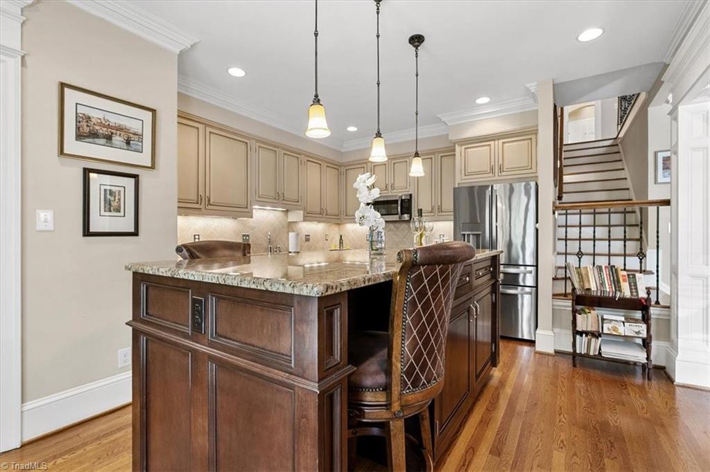 property viewer photo 13