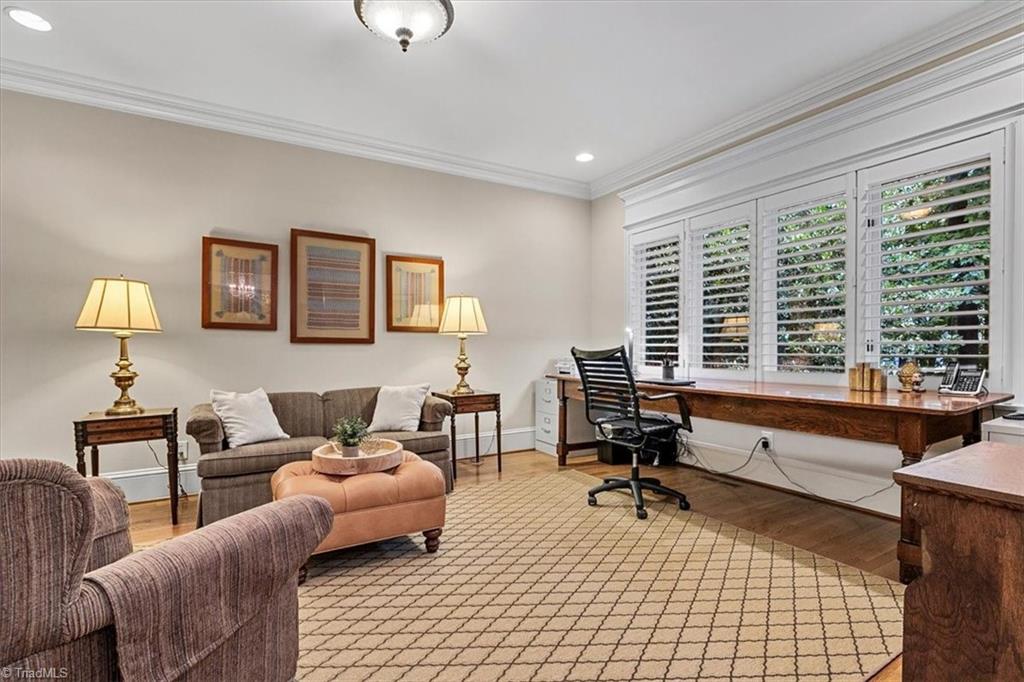 property viewer photo 24